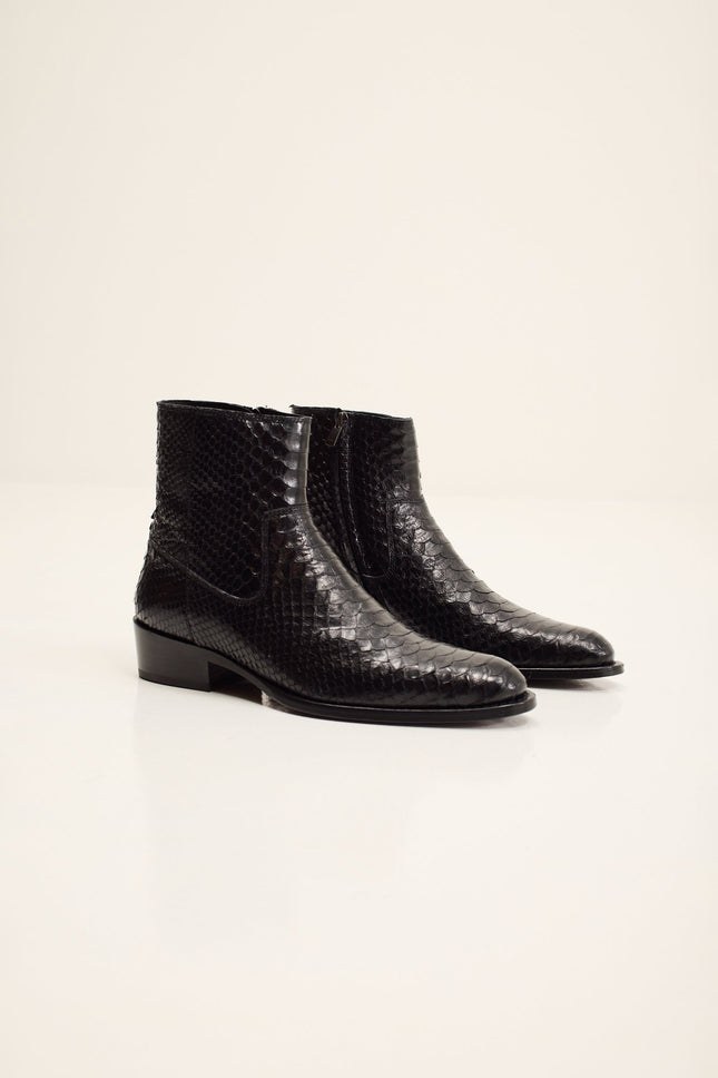 Men's Snake-Embossed Leather Chelsea Boots - Black | Ron Tomson